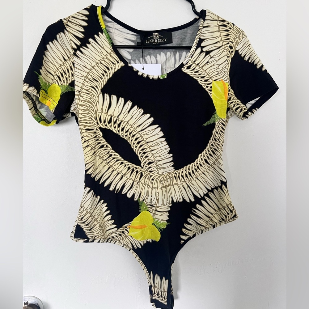 Kana Bodysuit
Ginger Lei - Black